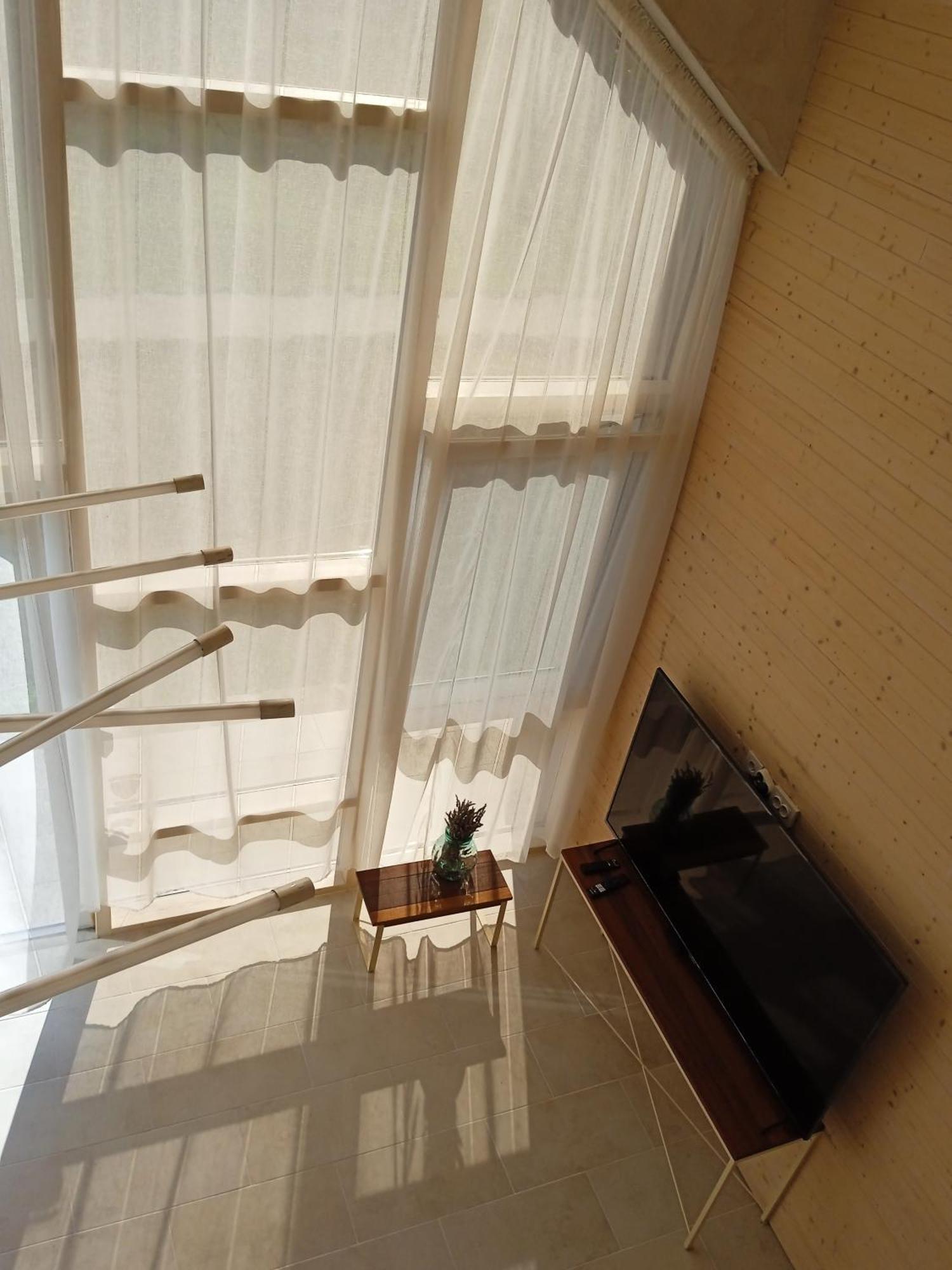Улица Лазурна Hotell Tiulenovo Rum bild