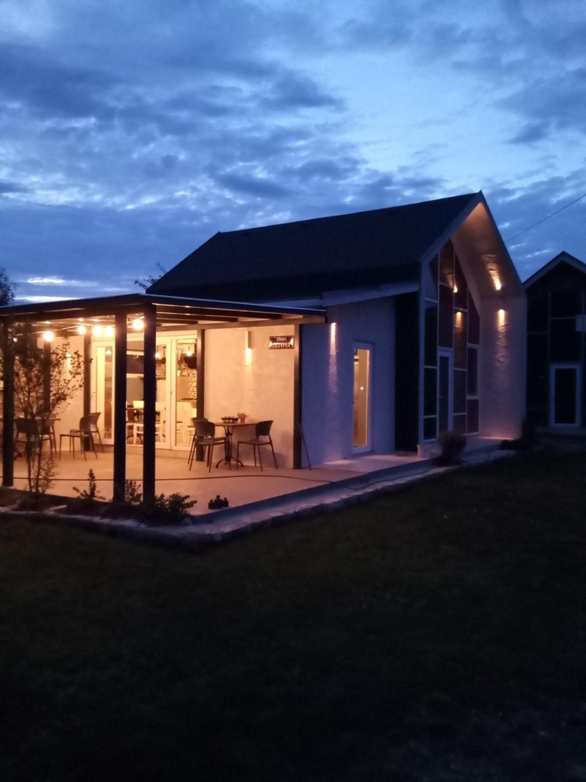 Улица Лазурна Hotell Tiulenovo Rum bild